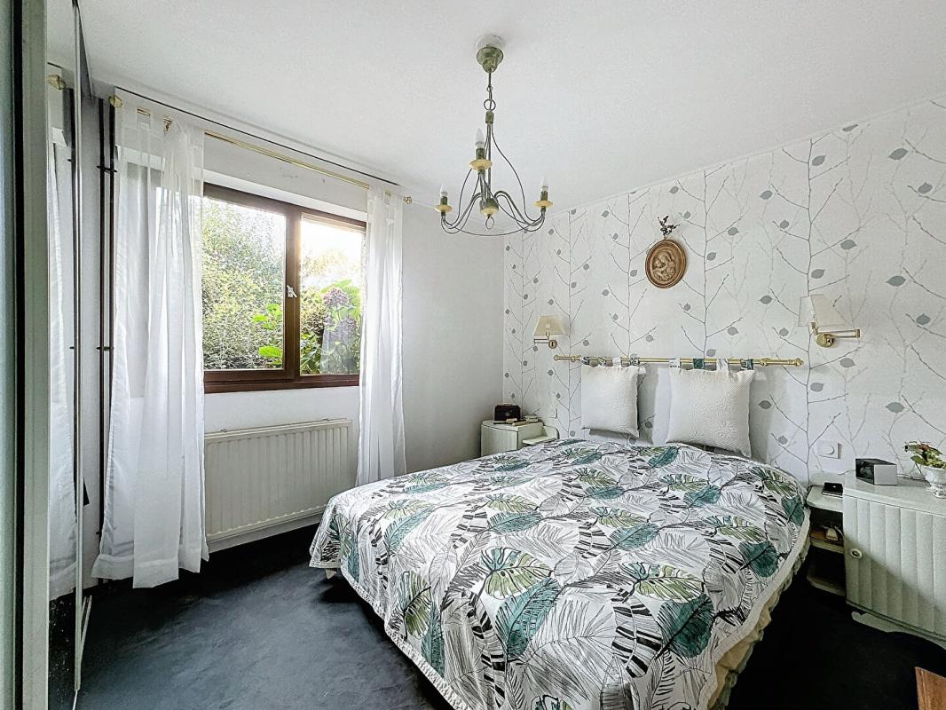 CHATEL-SAINT-GERMAIN Maison familiale au calme, à deux pas des écoles, avec jardin et terrasse à Châtel 9