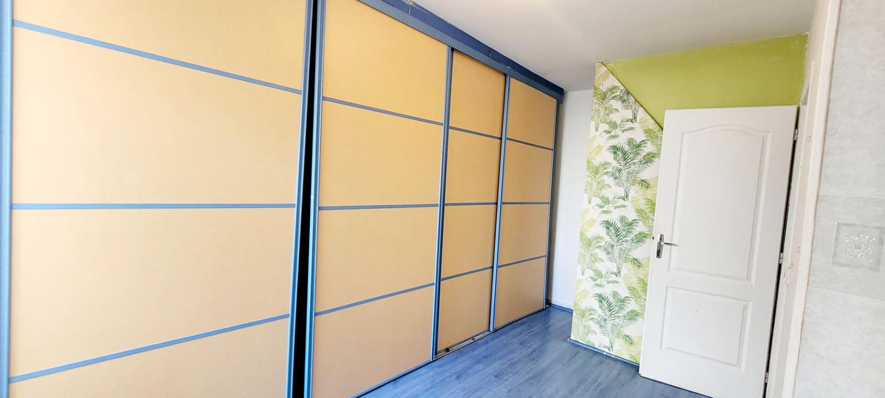 THEZAN-DES-CORBIERES Grande maison 143 m² avec 3/4 chambres et potentiel toit terrasse ? Thézan-des-Corbières ? 89 000 6