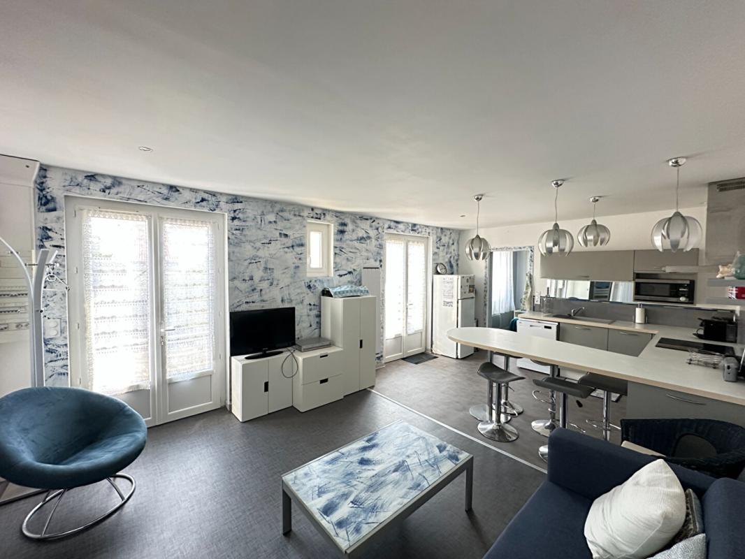 SAINT-GEORGES-DE-DIDONNE A saisir rapidement Maison 3 chambres très proche centre ville en parfait état 3