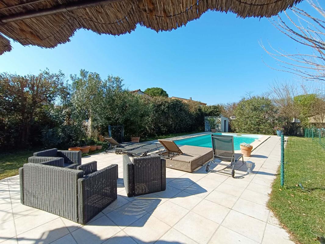 FONTVIEILLE Villa Fontvieille 6 pièce(s) 125 m2 Belle parcelle et Piscine 15