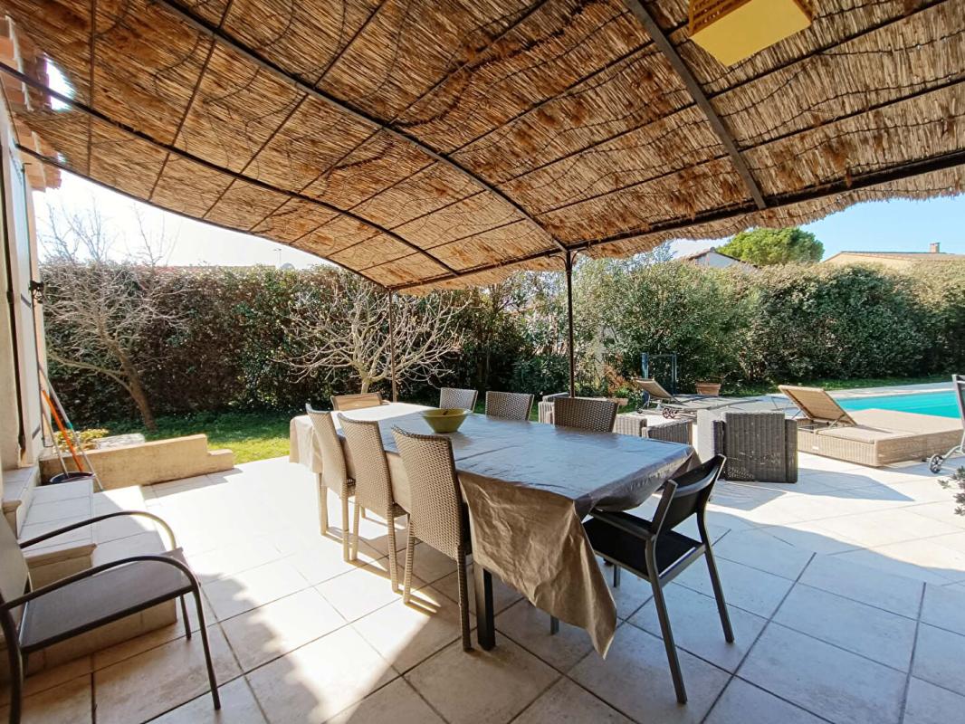 FONTVIEILLE Villa Fontvieille 6 pièce(s) 125 m2 Belle parcelle et Piscine 5