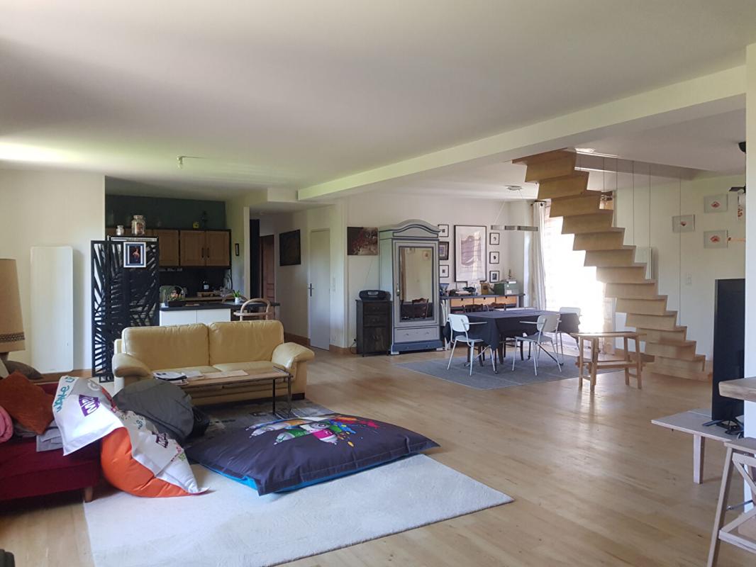 MONTIGNAC Maison Montignac Lascaux 7 pièce(s) 250 m2 14