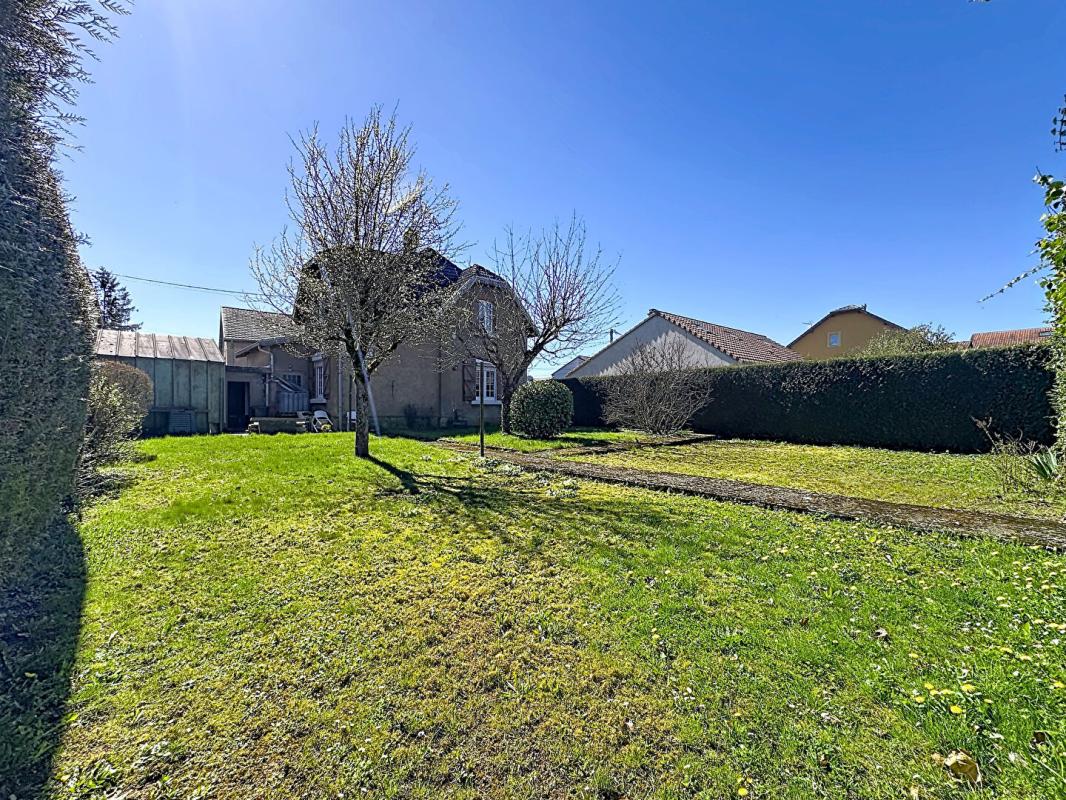 AUMETZ Maison familiale avec fort potentiel - 3 chambres - Jardin clos - Double garage 12