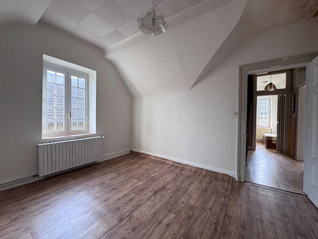 AUMETZ Maison familiale avec fort potentiel ? 3 chambres ? Jardin clos ? Double garage 7