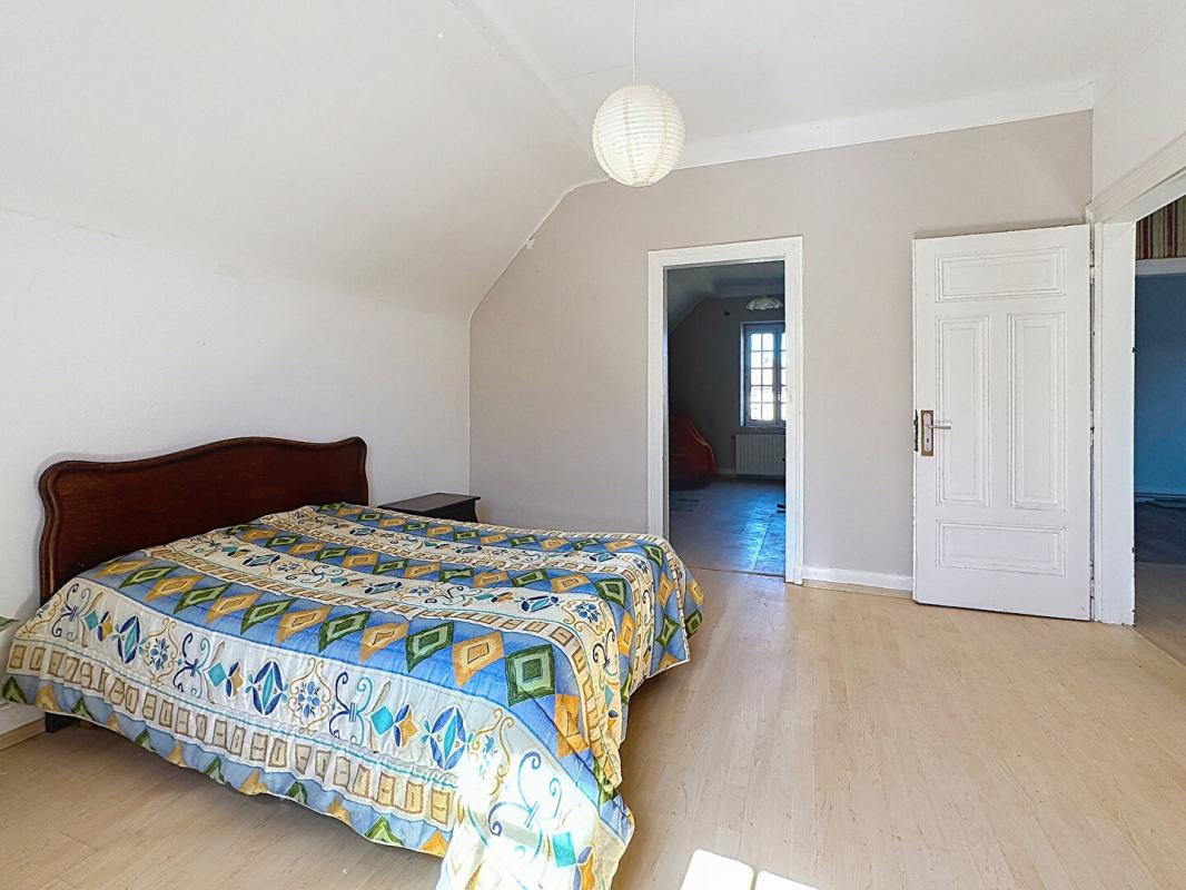 AUMETZ Maison familiale avec fort potentiel - 3 chambres - Jardin clos - Double garage 9