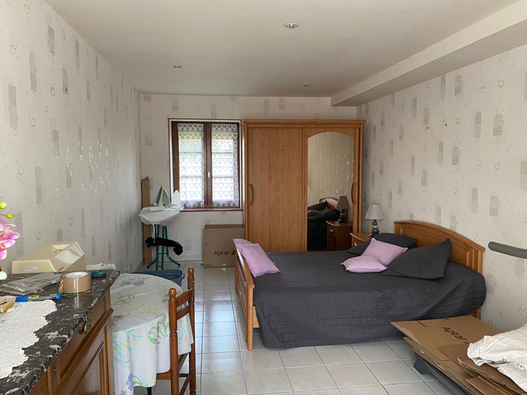 CHARNIZAY Corps de ferme Charnizay 8 pièce(s) 160 m2 6