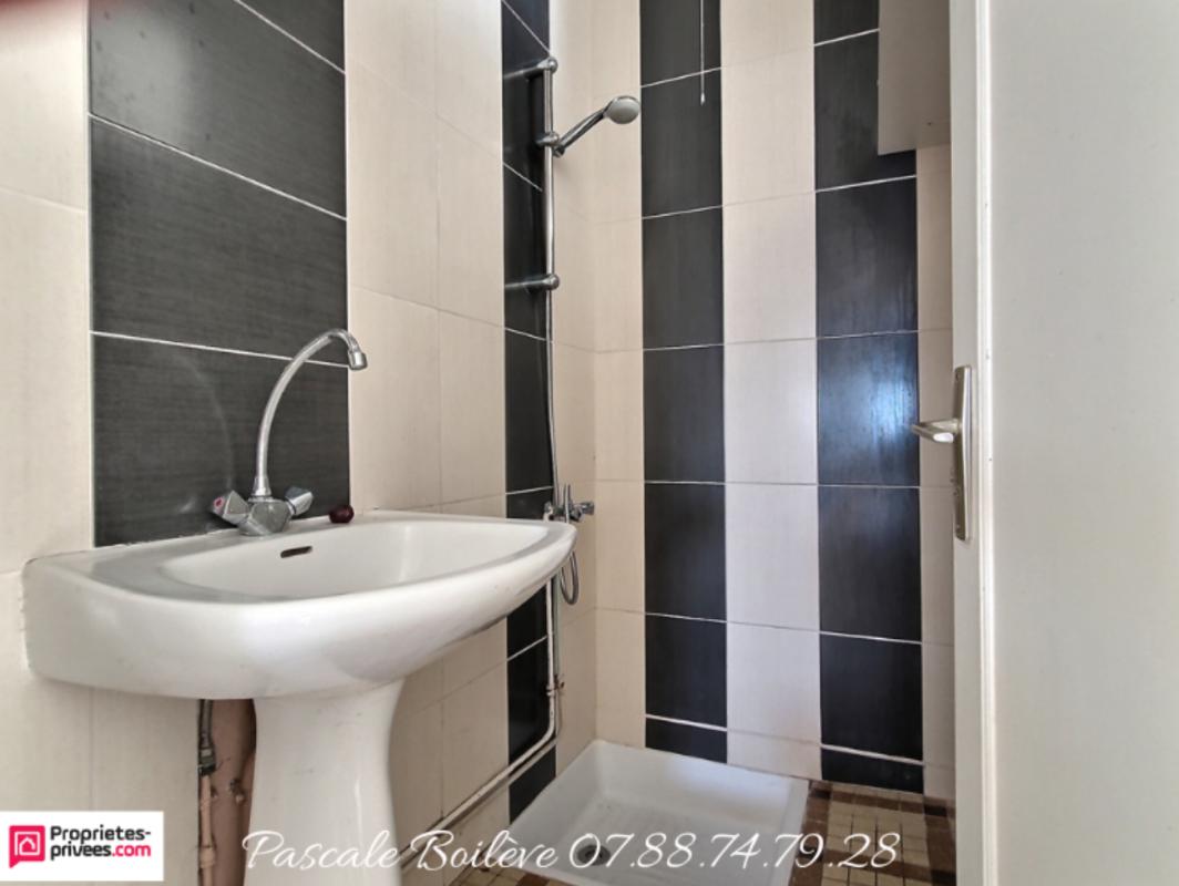 VERNOIL-LE-FOURRIER Maison avec diverses dépendances sur terrain de 3 000 m² - Vernoil le Fourrier (49390) 9