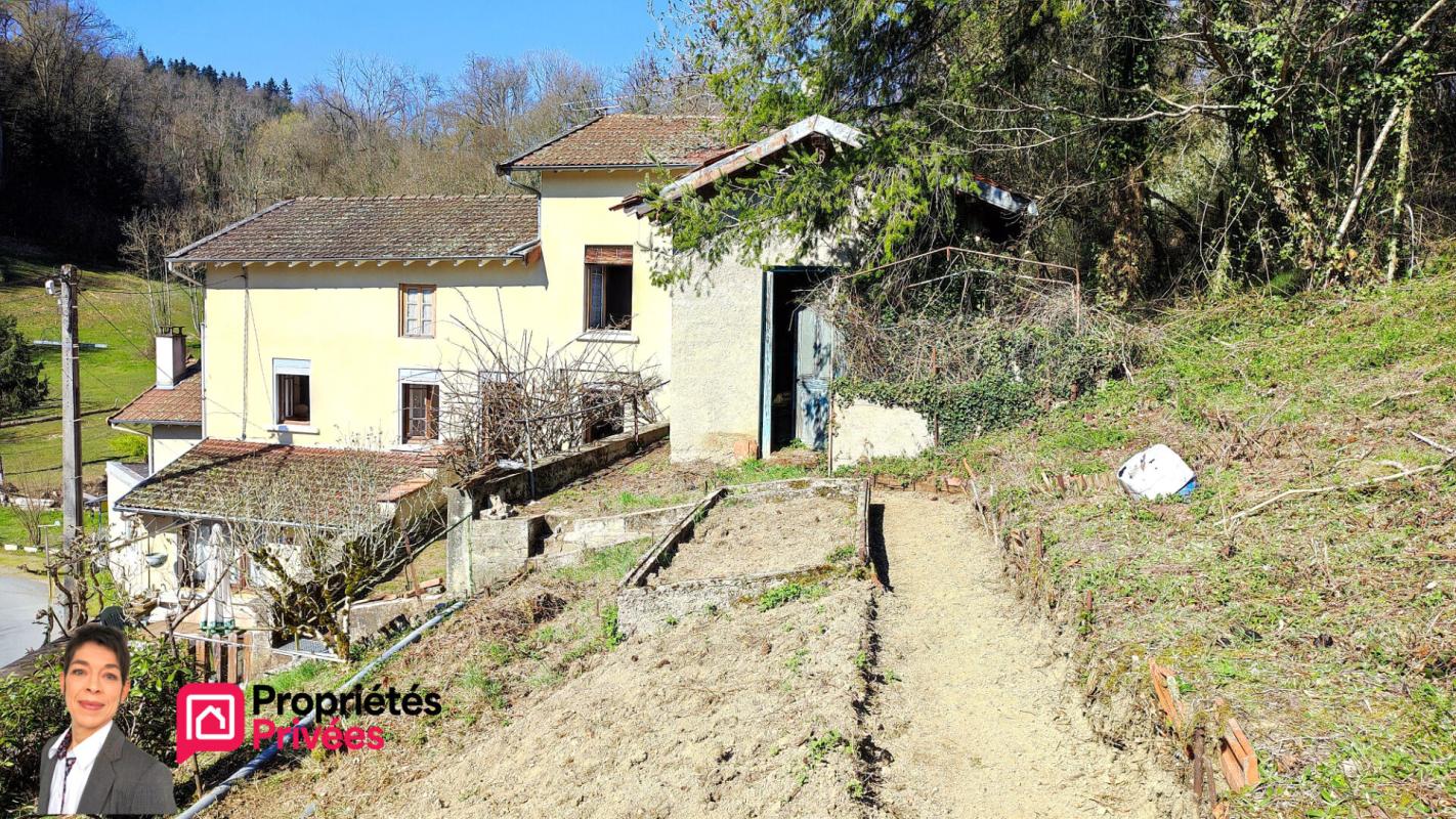 SEVELINGES SEVELINGES (42460) Maison à la campagne avec jardin, garage et dépendances 18