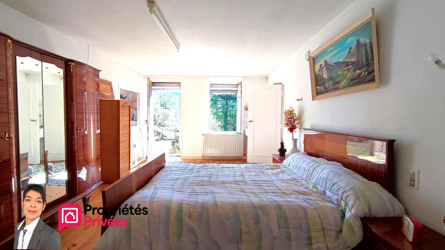 SEVELINGES SEVELINGES (42460) Maison à la campagne avec jardin, garage et dépendances 7