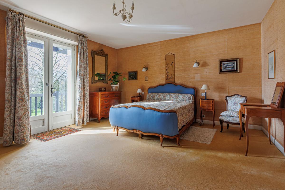 PEYREHORADE Maison d'architecte 6 chambres + appartement indépendant / Spa /Grand parc / Idéal Famille ou Investisseurs. Fort potentiel locatif 11