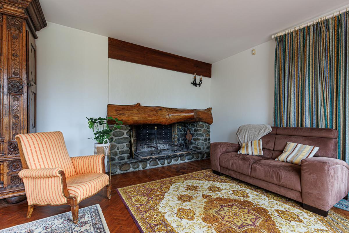 PEYREHORADE Maison d'architecte 6 chambres + appartement indépendant / Spa /Grand parc / Idéal Famille ou Investisseurs. Fort potentiel locatif 6