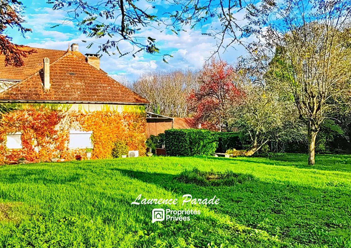 SAINT-LAURENT-DES-HOMMES Demeure de prestige avec parc 1