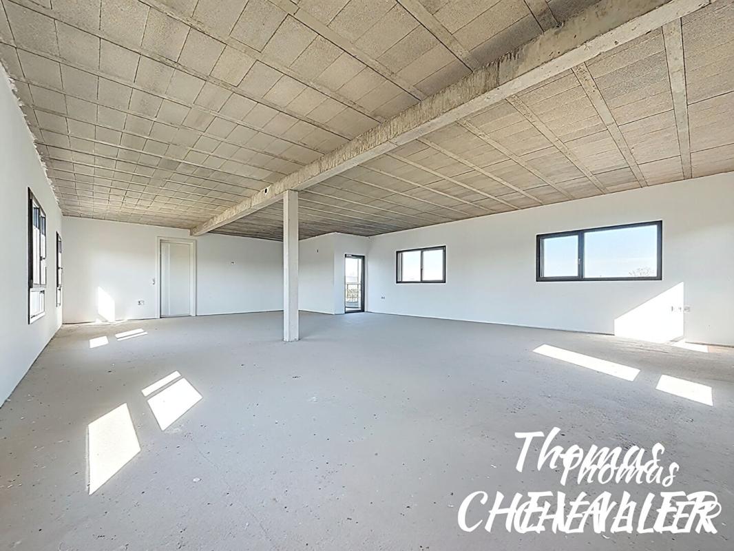 NIEDERENTZEN Location bureaux 107 m² Zone artisanale Niederentzen / Proche Colmar, Ensisheim, Mulhouse 2