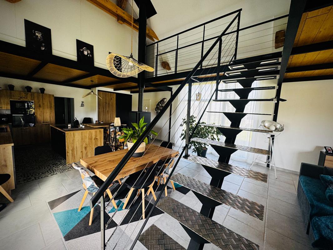 MOULINS Maison + hébergements insolites sur 1 ha 7