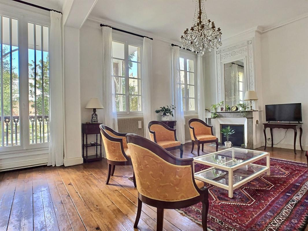 BORDEAUX Vente Maison 304m2 BORDEAUX (33000) 1