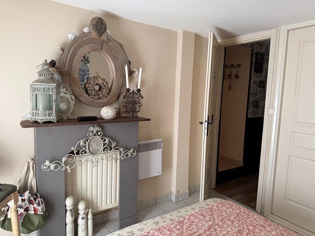 MIRAMONT-DE-GUYENNE Maison spacieuse composée de deux logements indépendants avec jardin de ville clos 11