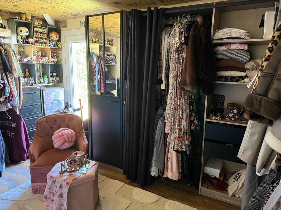 MIRAMONT-DE-GUYENNE Maison spacieuse composée de deux logements indépendants avec jardin de ville clos 12