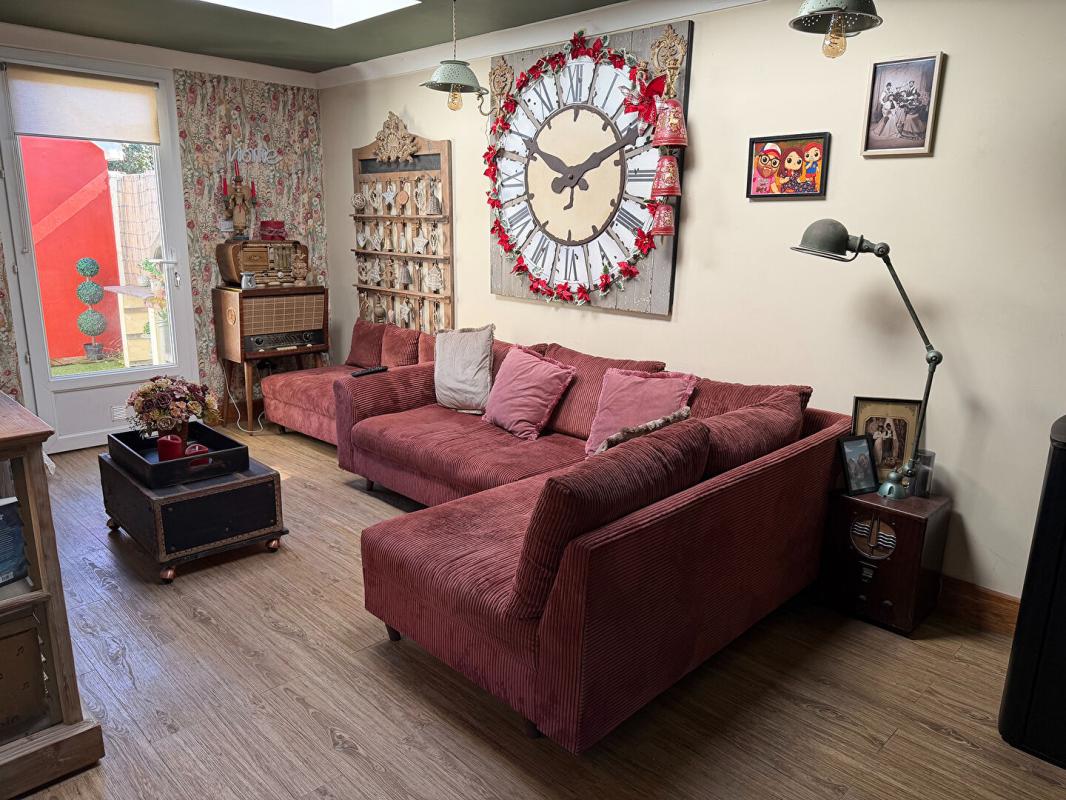 MIRAMONT-DE-GUYENNE Maison spacieuse composée de deux logements indépendants avec jardin de ville clos 6