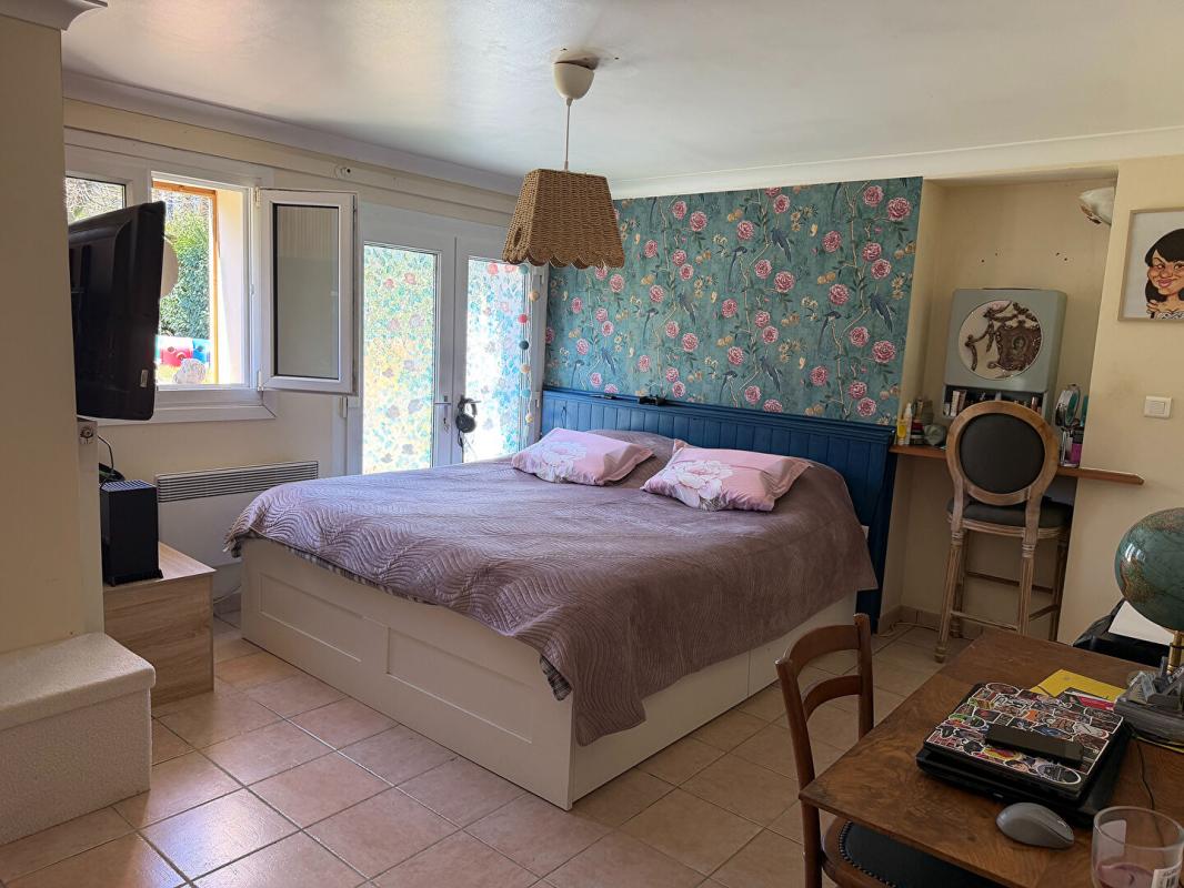 MIRAMONT-DE-GUYENNE Maison spacieuse composée de deux logements indépendants avec jardin de ville clos 9