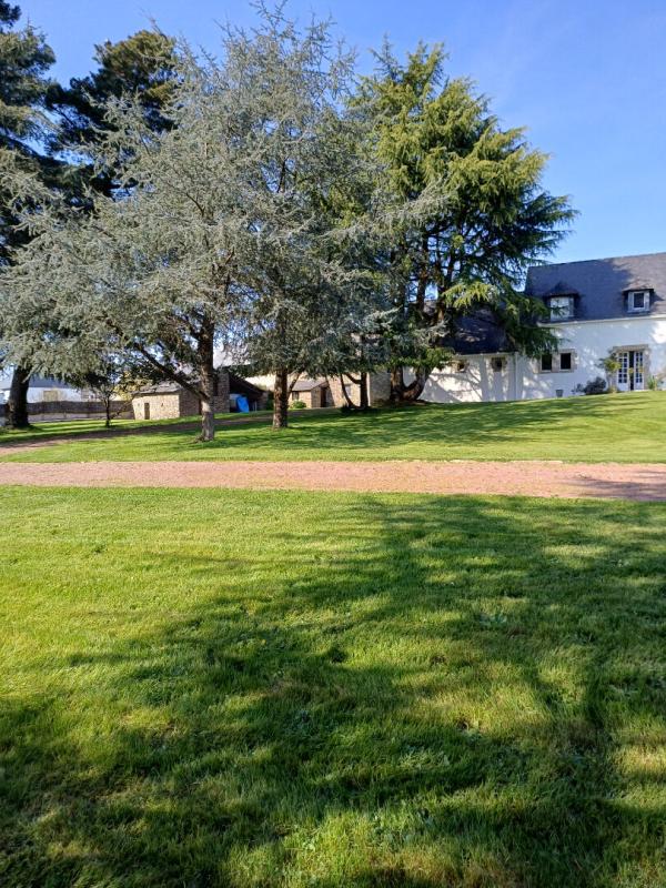 PONTCHATEAU Propriété dans un parc arboré de 2 ha 10