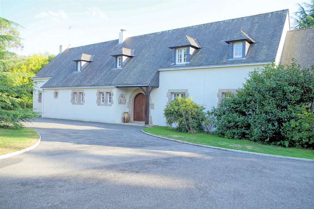 PONTCHATEAU Propriété dans un parc arboré de 2 ha 8