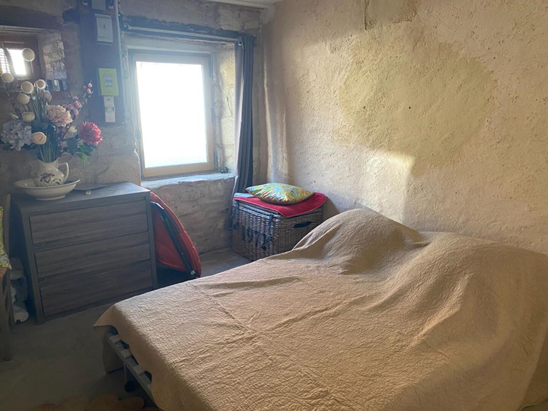 RUFFEC Maison Ruffec 4 pièce(s) 79 m2 9