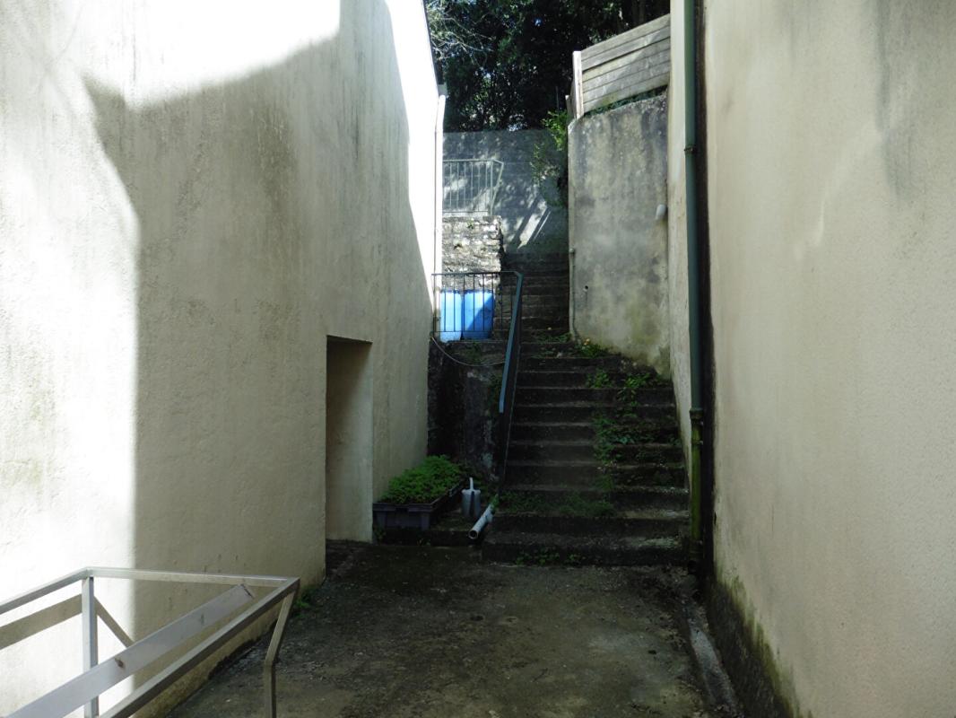 QUIMPERLE Ensemble immobilier QUIMPERLE 9 pièces 206 m2 habitables 13