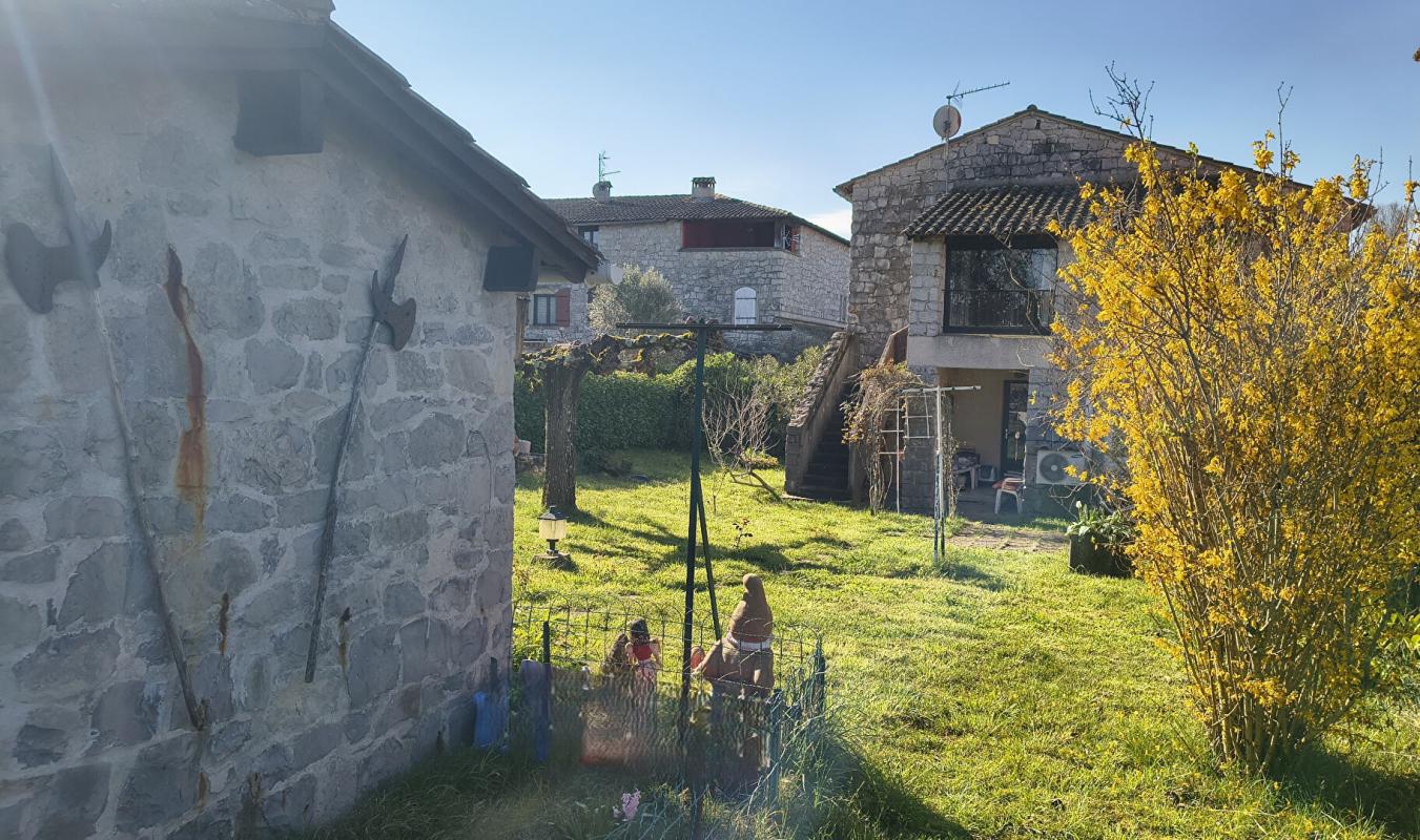 VALLON-PONT-D'ARC Maison de charme en pierre ? 90.9 M² CARREZ . Jardin, Mazet  en pierres et Forage privatif 1