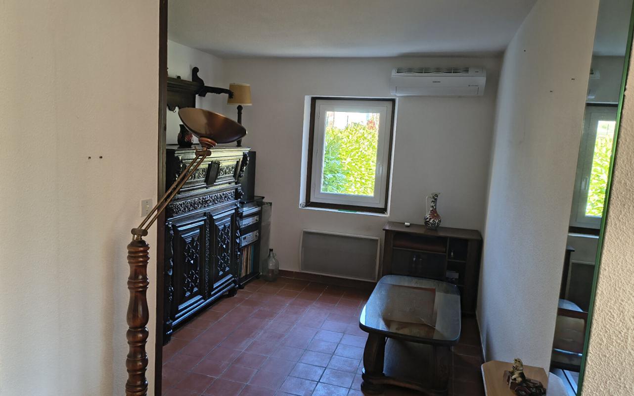 VALLON-PONT-D'ARC Maison de charme en pierre ? 90.9 M² CARREZ . Jardin, Mazet  en pierres et Forage privatif 8