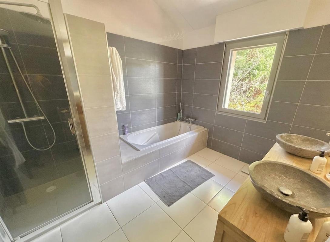 LALBENQUE Lalbenque Maison 3 chambres + mezzanine sur terrain avec piscine 15