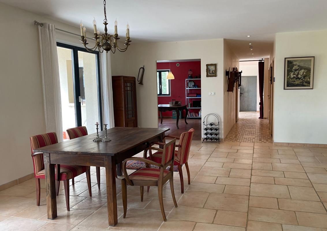 SALVIAC Spacieuse maison avec gîte, grand garage, à distance de marche d'un village dans le Lot 6