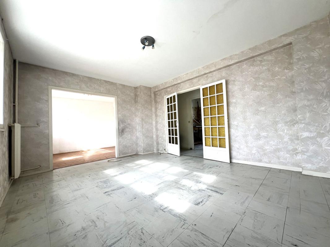 LES CLAYES-SOUS-BOIS Appartement aux clayes-sous-Bois - 4 pièces 1