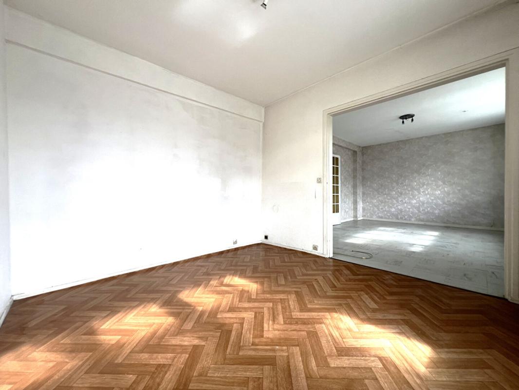 LES CLAYES-SOUS-BOIS Appartement aux clayes-sous-Bois - 4 pièces 5