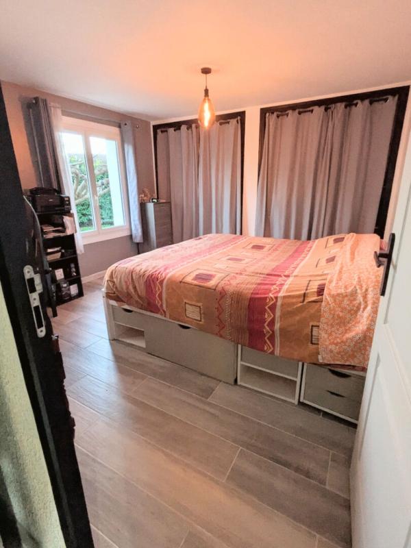 PEYRUIS Maison de plain pied 10