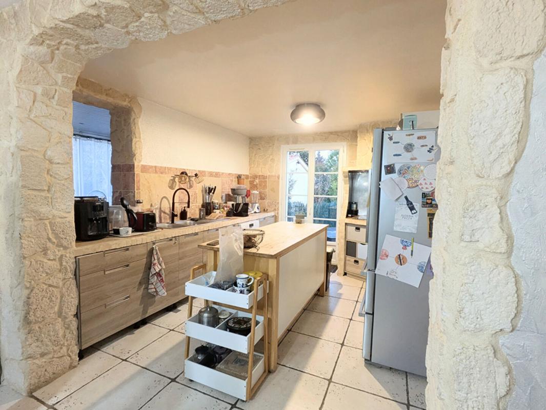 PEYRUIS Maison de plain pied 9