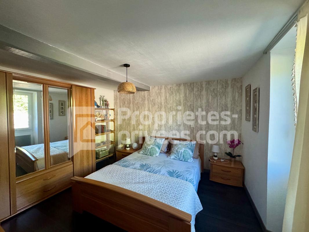 RIA-SIRACH Maison Ria Sirach 7 pièce(s) 149 m2 7