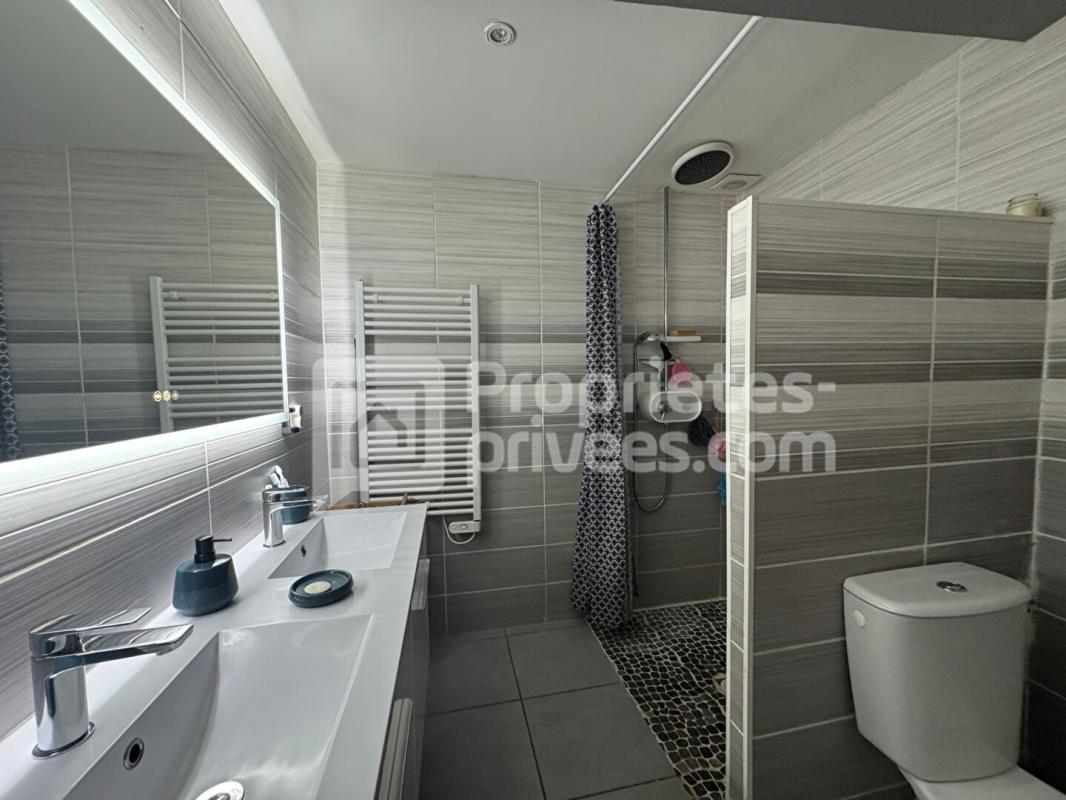 RIA-SIRACH Maison Ria Sirach 7 pièce(s) 149 m2 9