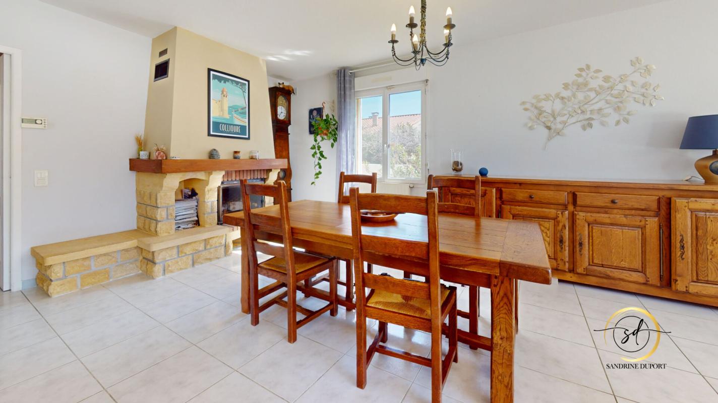 MILLAS Millas Villa plain pied 4 faces 3 chambres piscine garage + carport quartier calme 6