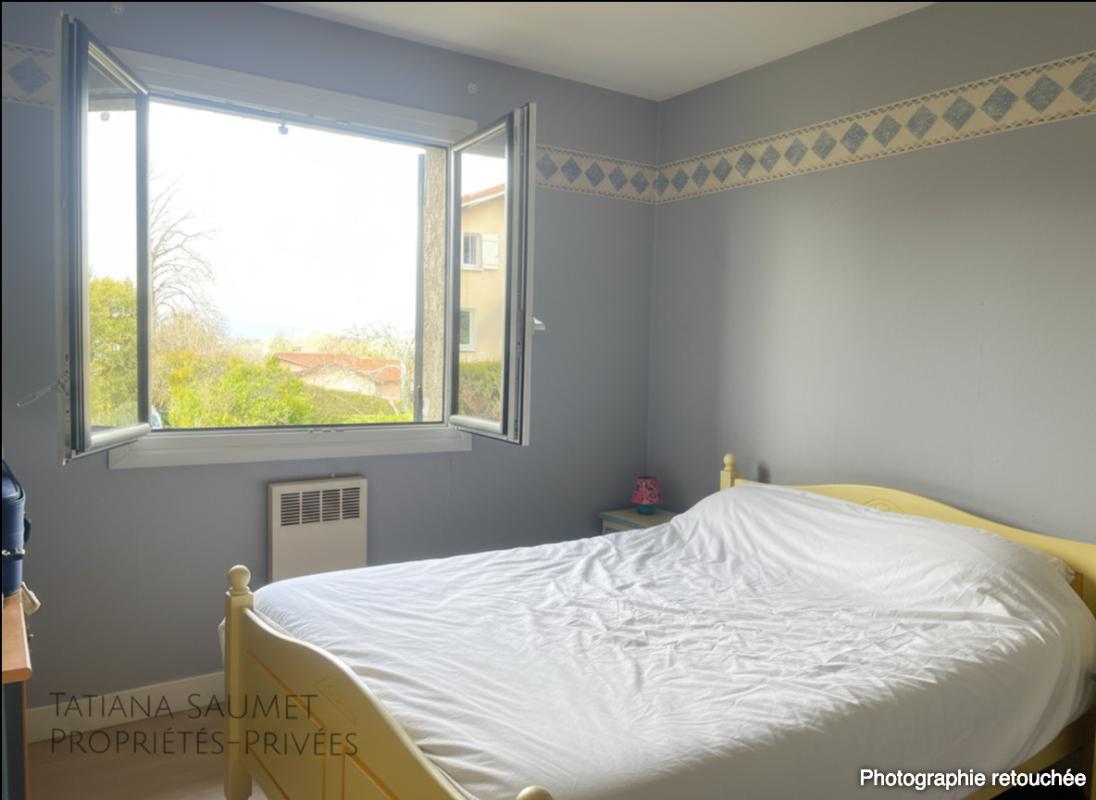 SATHONAY-VILLAGE Maison Sathonay Village 6 pièce(s) 172 m2 13