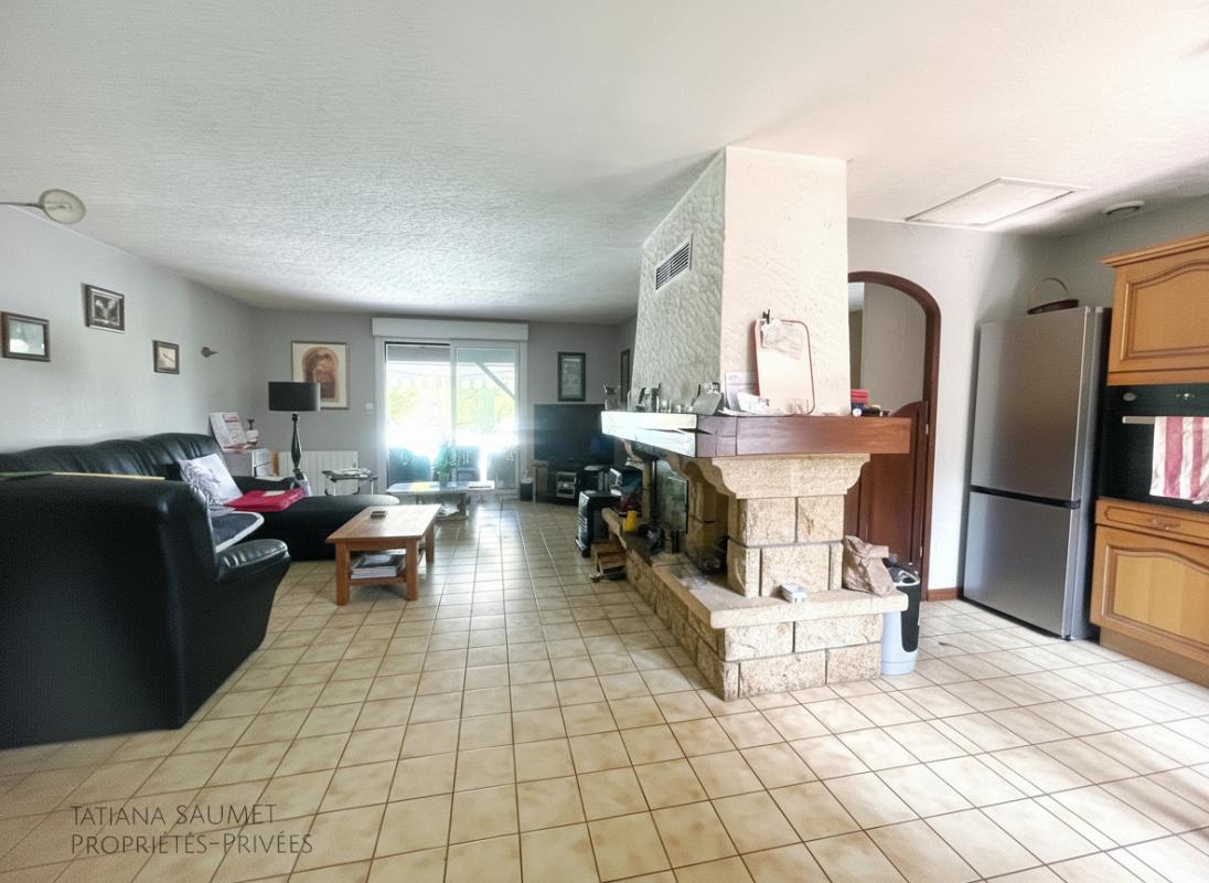 SATHONAY-VILLAGE Maison Sathonay Village 6 pièce(s) 172 m2 8