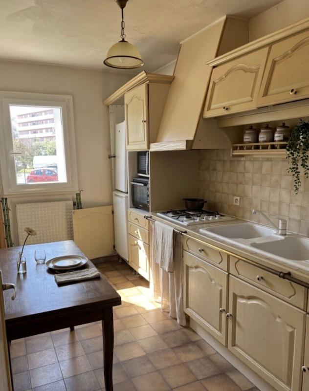 BASTIA -BASTIA-Appartement T3 60m2 Résidence de 3 niveaux Cave Parking 3