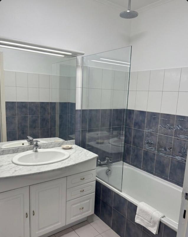 BASTIA -BASTIA-Appartement T3 60m2 Résidence de 3 niveaux Cave Parking 6