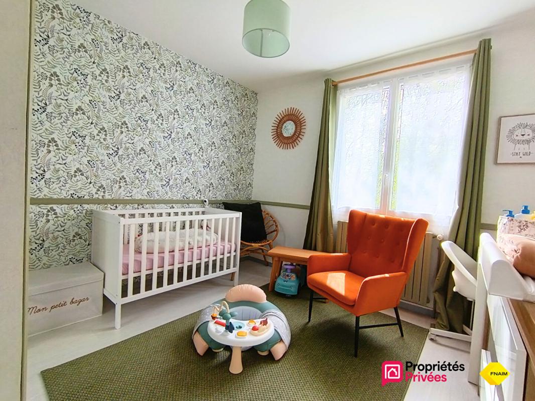 CLERE-LES-PINS Maison familiale 4 chambres 148 m² _ Terrain arboré _DPE B 6