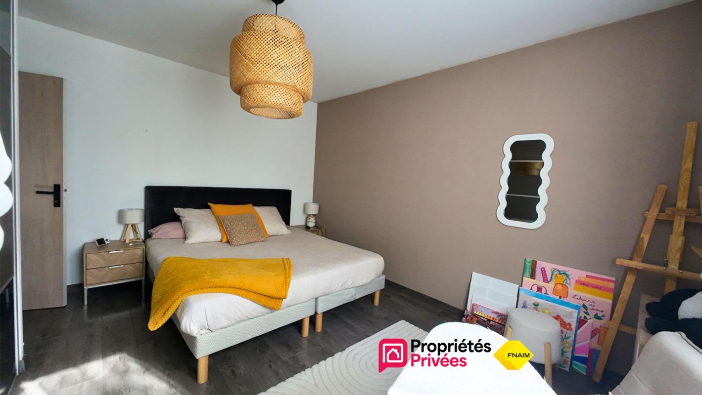 CLERE-LES-PINS Maison familiale 4 chambres 148 m² _ Terrain arboré _DPE B 7