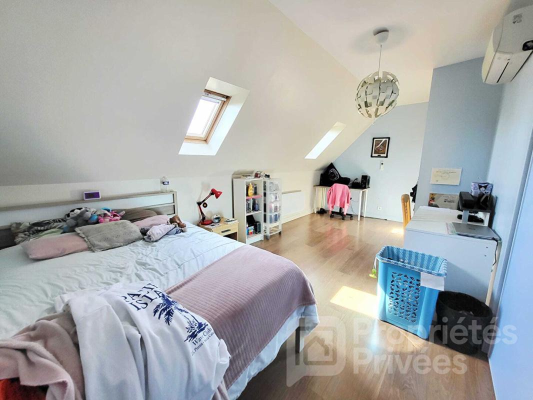 SERMAISES Maison Sermaises 131m&, 5 chambres, garage et jardin 11