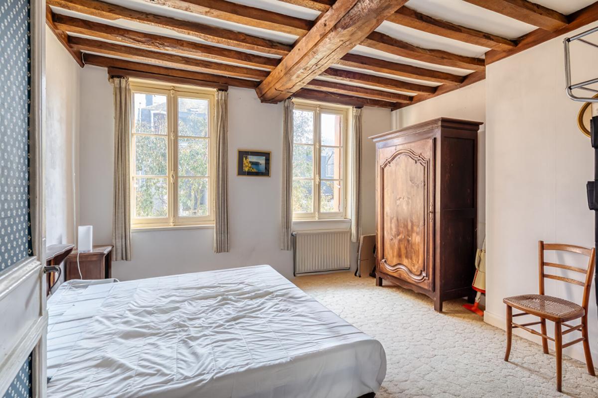 ETRETAT Etretat centre, au calme avec beau cachet, maison de pêcheur avec travaux, courette 4