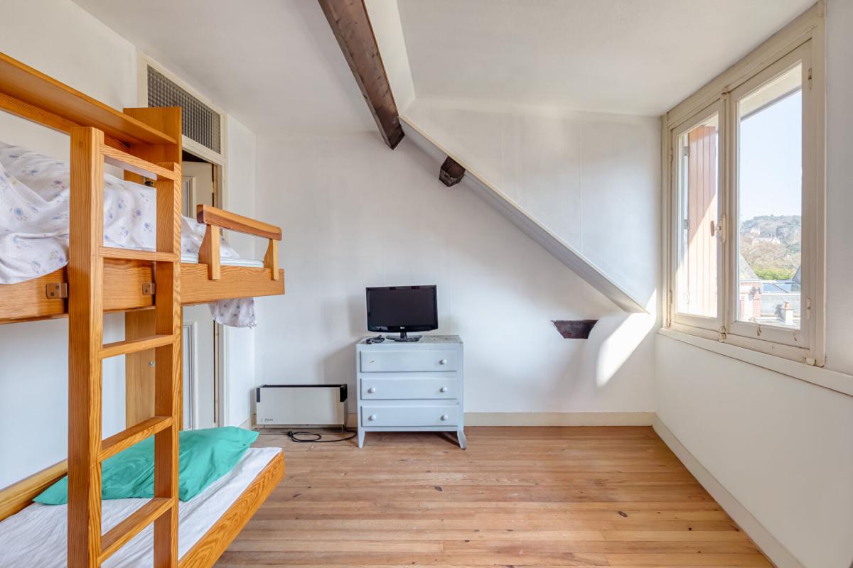 ETRETAT Etretat centre, au calme avec beau cachet, maison de pêcheur avec travaux, courette 5