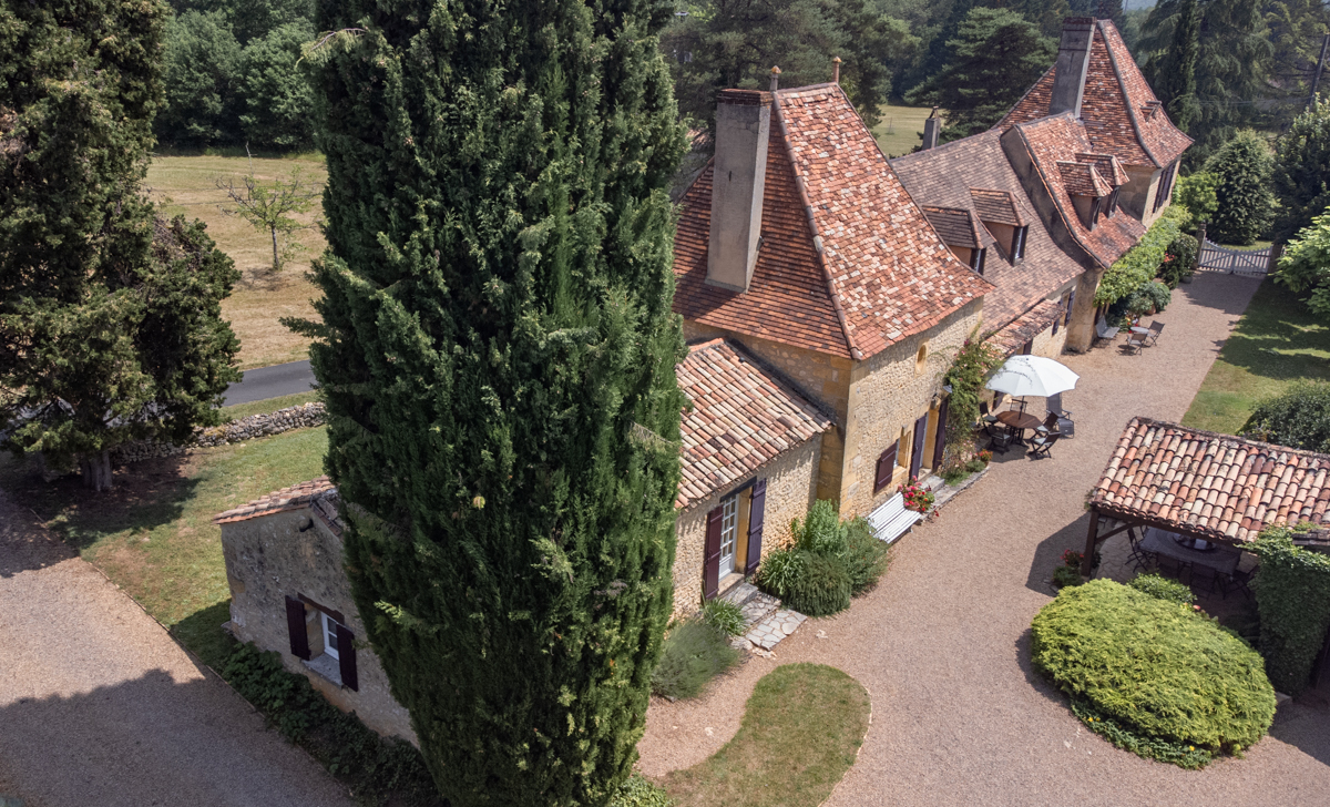 LALINDE 24150 Charmant Domaine , +/-392m2, 10 ch, dépendance , piscine, +/-13ha 17