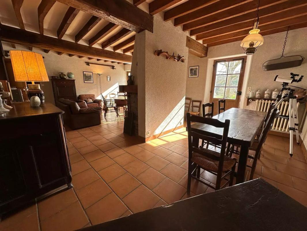 MUZY Maison Muzy 5 pièce(s) 109 m2 3