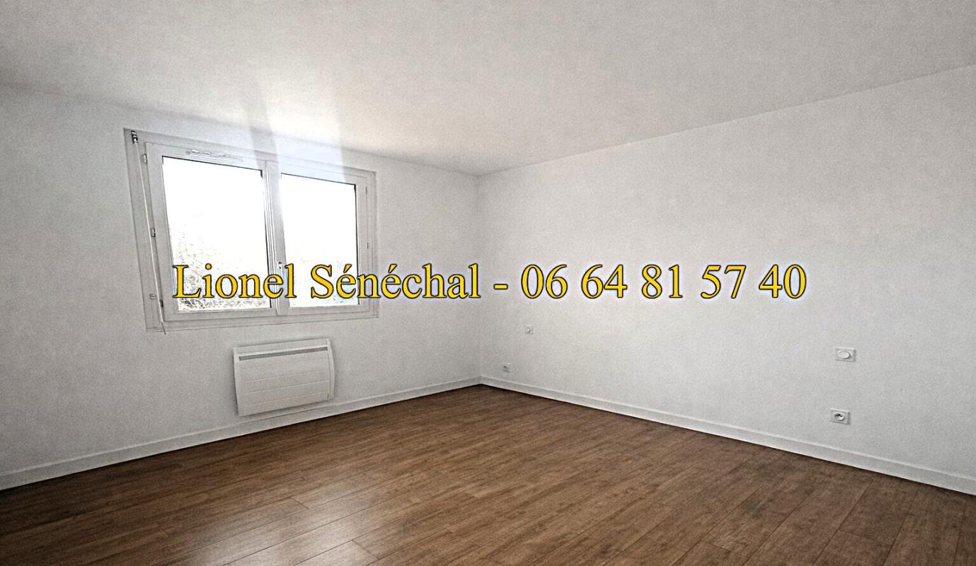 SAVIGNE-L'EVEQUE Maison lumineuse entièrement rénovée et peu énergivore de 85 m2 sur une parcelle de plus de 600 m2 5